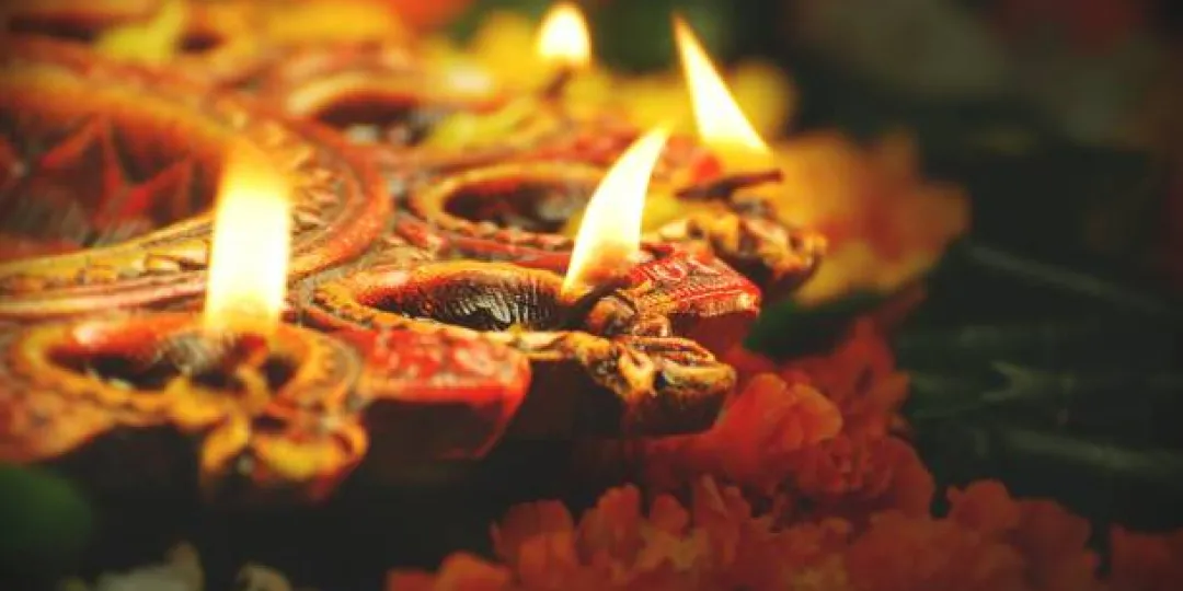 Divya Deepawali Pooja & Deep Daan at Ram Ki Paidi, Ayodhya